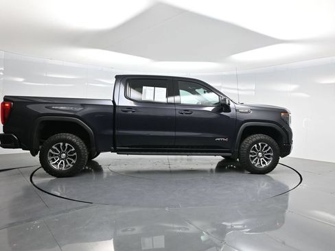 Used 2022 GMC Sierra 1500 AT4 w/ AT4 Premium Package AWD/4WD image 49