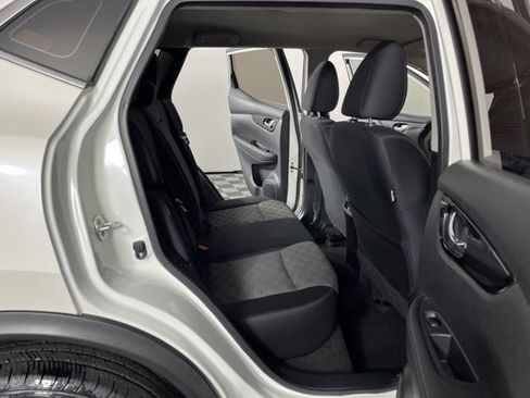 Used 2021 Nissan Rogue Sport SV FWD image 46