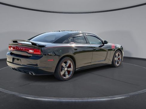 Used 2014 Dodge Charger SXT Plus RWD image 11