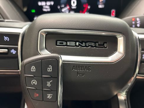 Used 2026 GMC Yukon Denali w/ Sun & Power Step Package AWD/4WD image 46