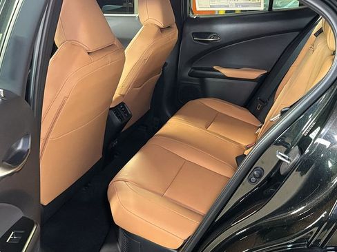 New 2026 Lexus UX 300h AWD image 11