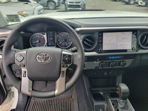 Used 2023 Toyota Tacoma SR5 RWD image 15