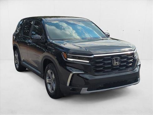 New 2025 Honda Pilot EX-L image 3