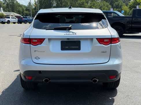 Used 2020 Jaguar F-PACE Prestige image 7