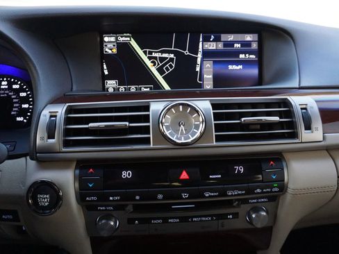 Used 2015 Lexus LS 460 image 38