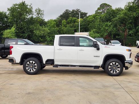 New 2026 Chevrolet Silverado 2500 LT w/ Safety Package AWD/4WD image 7