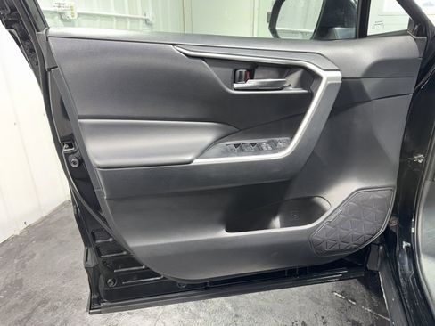 Used 2024 Toyota RAV4 XLE image 18