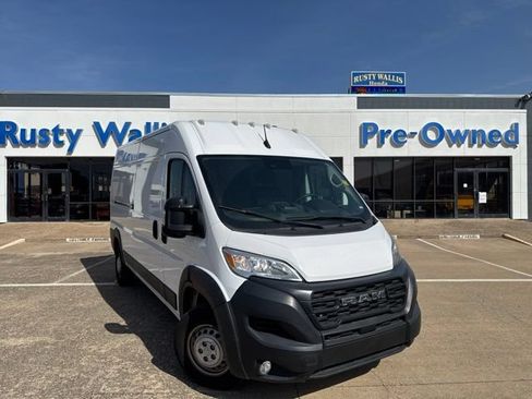 Used 2025 RAM ProMaster 2500 w/ Convenience Group FWD image 1