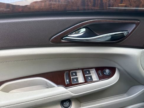 Used 2011 Cadillac SRX Luxury FWD image 12