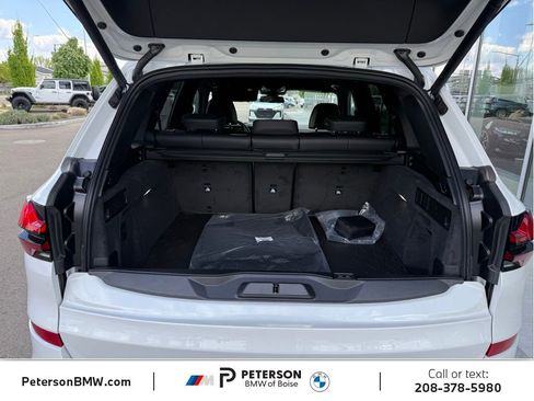 New 2026 BMW X5 xDrive50e w/ M Sport Package AWD/4WD image 9