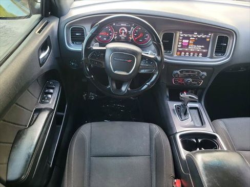 Used 2019 Dodge Charger SXT w/ Cold Weather Package AWD/4WD image 11