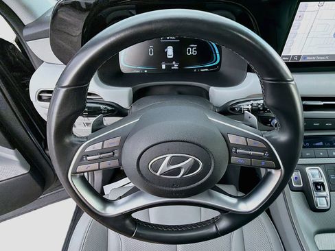 Used 2025 Hyundai Palisade SEL FWD image 40