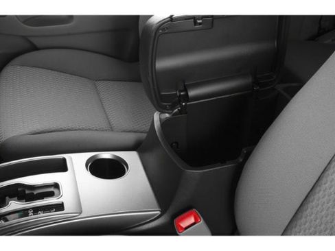 Used 2015 Toyota Tacoma PreRunner w/ Convenience Package RWD image 16