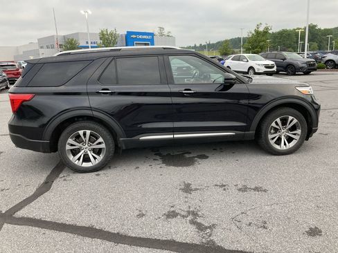 Used 2020 Ford Explorer Platinum w/ Premium Technology Package AWD/4WD image 8