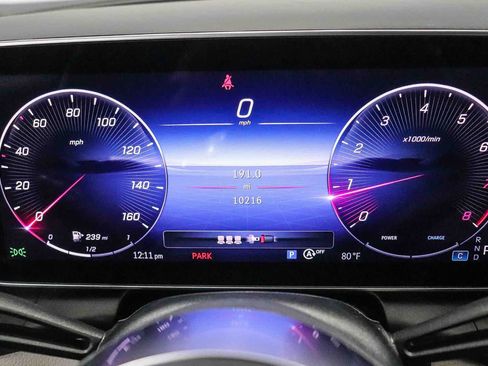 Used 2024 Mercedes-Benz GLC 300 image 25