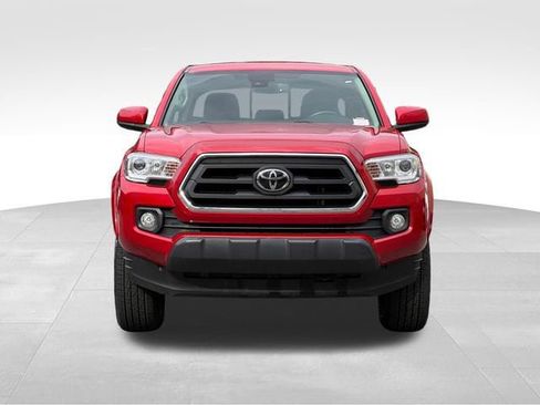 Used 2021 Toyota Tacoma SR5 AWD/4WD image 8