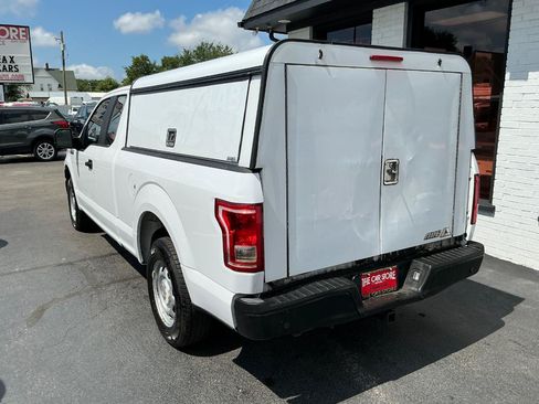 Used 2017 Ford F150 XL w/ Equipment Group 101A Mid RWD image 4