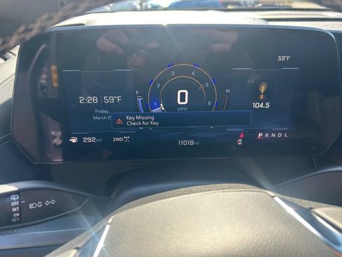 Used 2025 Chevrolet Traverse LT w/ Sun and Wheel Package AWD/4WD image 16
