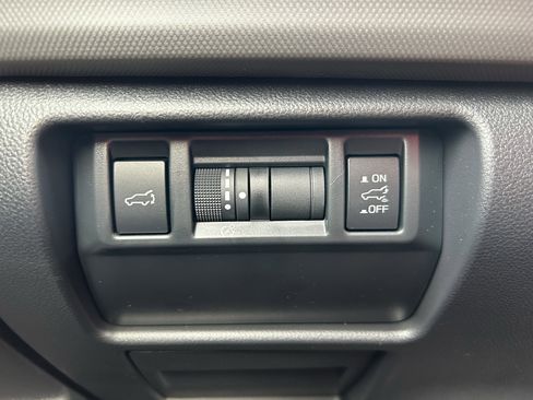 Used 2025 Subaru Forester Sport image 18