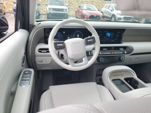 Used 2026 Hyundai Palisade SEL FWD image 9