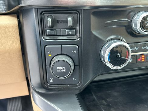 Certified 2024 Ford F350 Lariat image 34