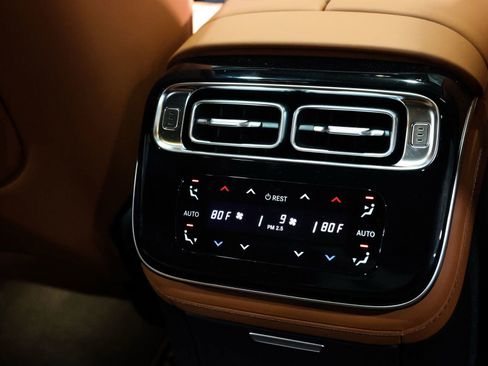 Used 2026 Mercedes-Benz S 63 AMG S image 27