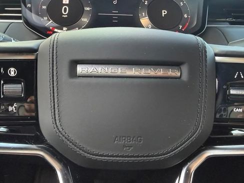 Used 2025 Land Rover Range Rover Sport SE AWD/4WD image 25
