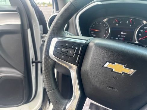 Used 2024 Chevrolet Blazer LT w/ Convenience Package FWD image 10