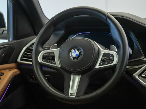 Used 2023 BMW X5 xDrive40i w/ M Sport Package AWD/4WD image 12