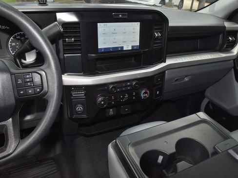 Certified 2025 Ford F350 XL w/ XL Chrome Package RWD image 23