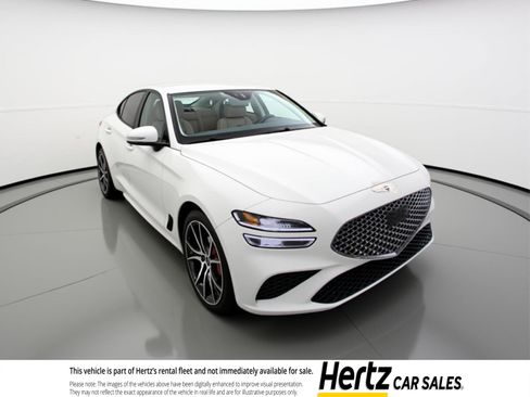 Used 2025 Genesis G70 2.5T image 1