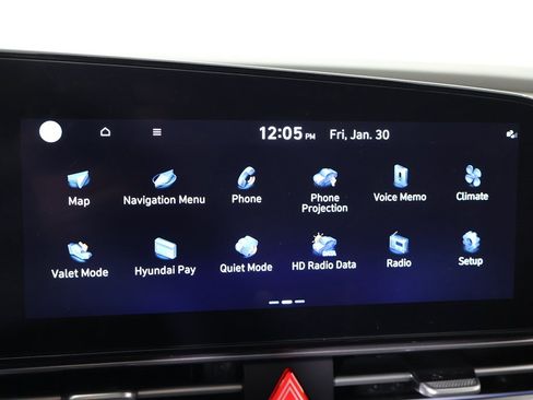 Used 2025 Hyundai Elantra SEL image 44