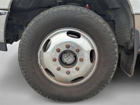 Used 2007 Ford F350 XL image 9