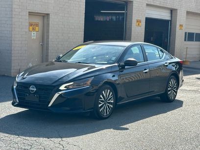 Used 2025 Nissan Altima 2.5 SV