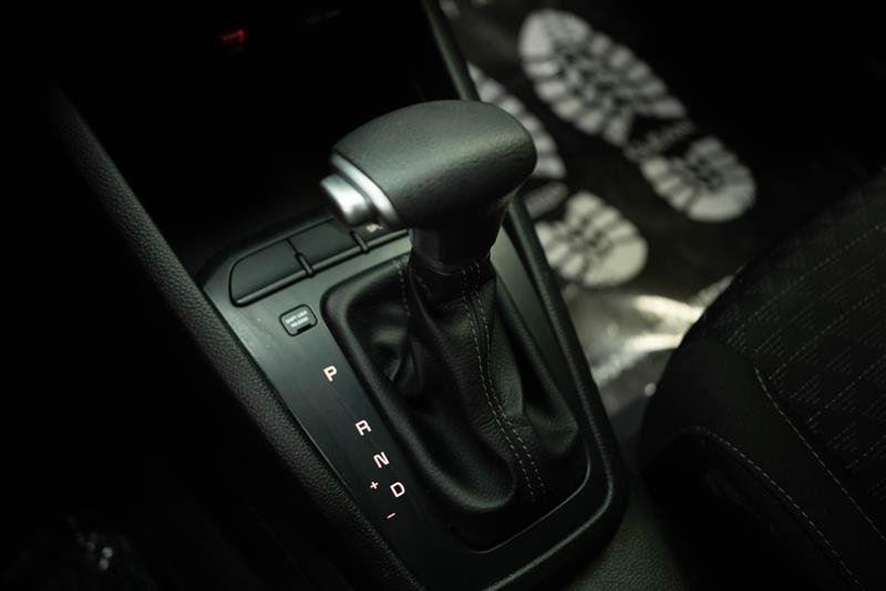 Used 2023 Kia Rio LX FWD image 17
