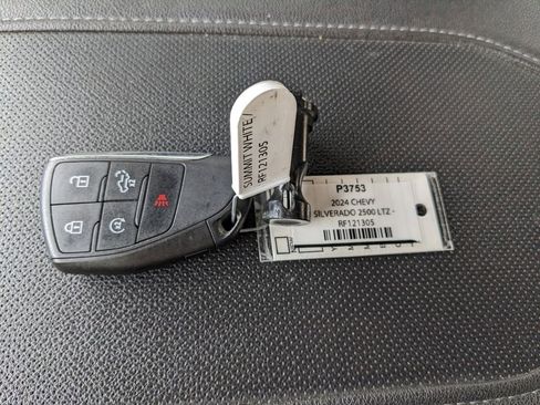 Used 2024 Chevrolet Silverado 2500 LTZ w/ LTZ Plus Package image 43