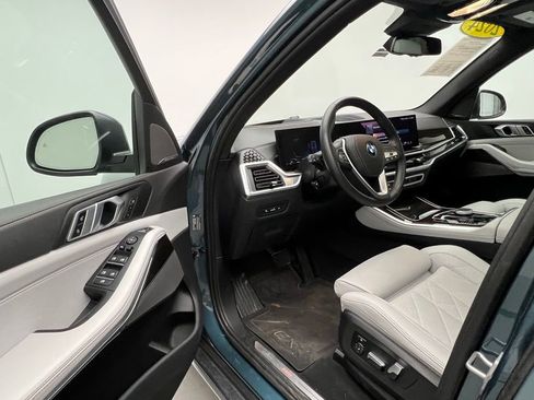 Certified 2024 BMW X5 xDrive40i w/ Premium Package AWD/4WD image 22