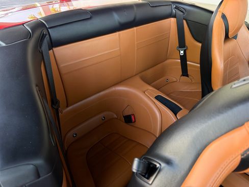 Used 2017 Ferrari California T RWD image 32