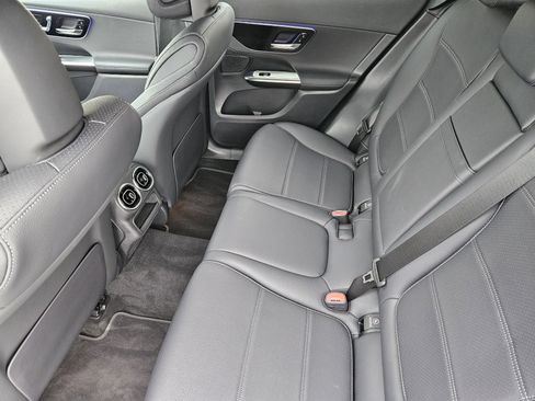 Certified 2025 Mercedes-Benz GLC 300 4MATIC image 30