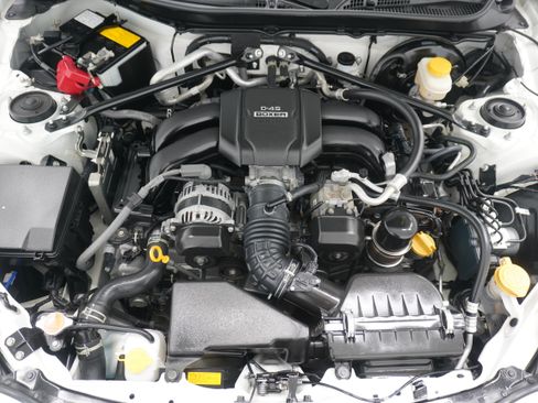 Used 2023 Toyota GR86 Premium RWD image 29