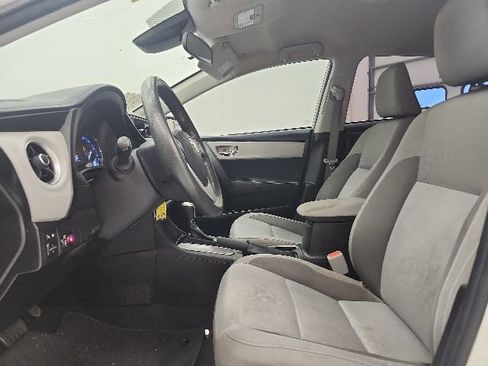 Used 2017 Toyota Corolla LE FWD image 13