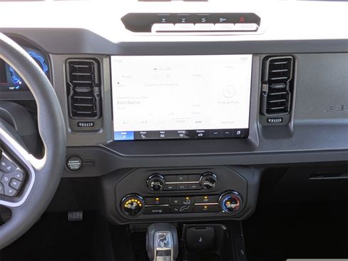 New 2025 Ford Bronco 4-Door w/ Sasquatch Package image 19