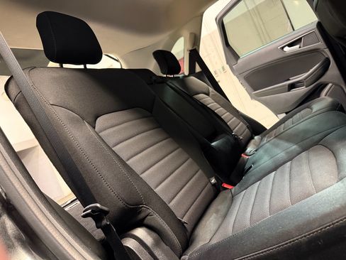 Used 2019 Ford Edge SE AWD/4WD image 27