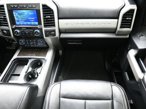 Used 2021 Ford F250 Lariat AWD/4WD image 40