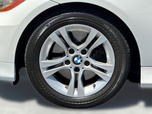Used 2008 BMW 328i Sedan RWD image 11