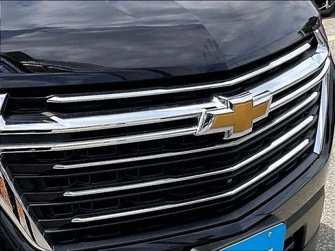 Used 2023 Chevrolet Traverse LT w/ LT Premium Package AWD/4WD image 33