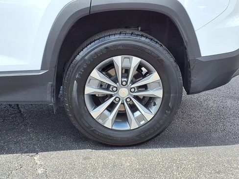 Used 2025 Chevrolet Equinox LT FWD image 10