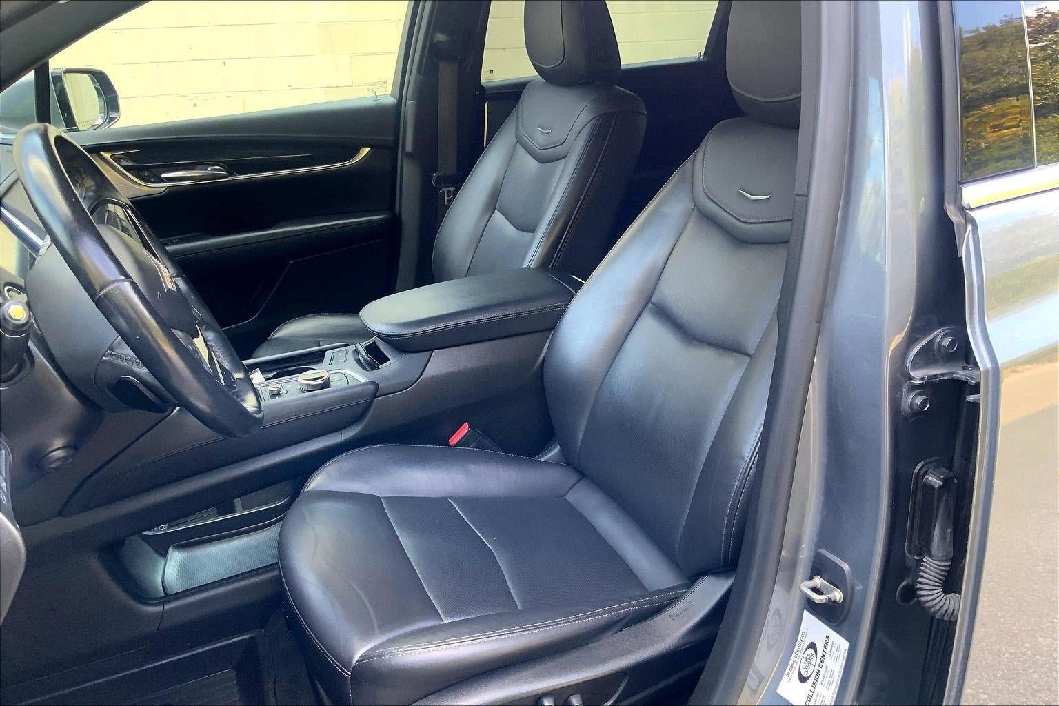 Used 2021 Cadillac XT5 Premium Luxury AWD/4WD image 23