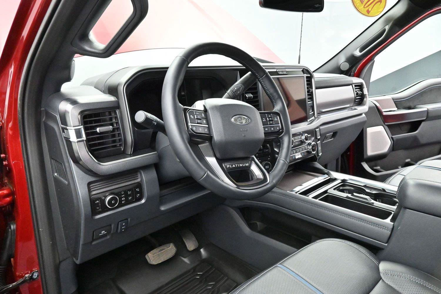 Used 2026 Ford F350 Platinum w/ FX4 Off-Road Package AWD/4WD image 16