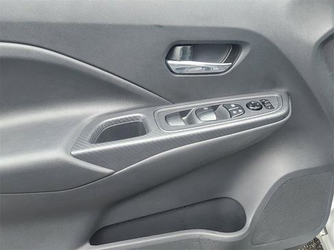 Certified 2025 Nissan Versa SV w/ Trunk Package image 9